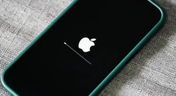 Jak zaktualizować iPhone? Pełny poradnik krok po kroku i rozwiązania problemów.