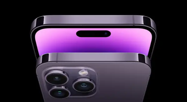 Nowy iPhone 14 Pro z fioletowym ekranem i potrójnym aparatem. Premiera już wkrótce!
